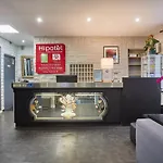 Hipotel Paris buttes chaumont Belleville