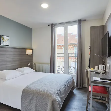 Huni Hotel 3*